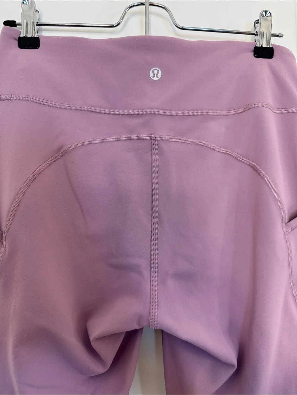 Lululemon Wunder Train High Rise Tight with pockets